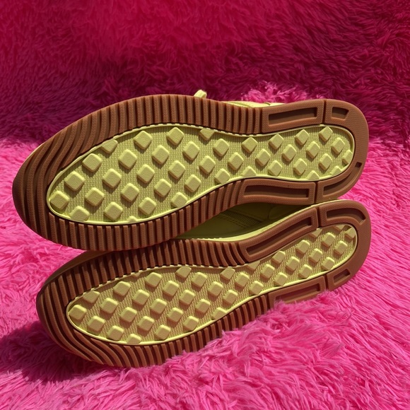 Everlane The Trainer in Lightning Green size 13 NWT - Picture 11 of 12